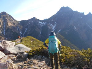 ツルネ(北峰)から赤岳・中岳・阿弥陀岳 